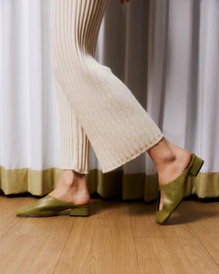 BEST REGARDS Trousers