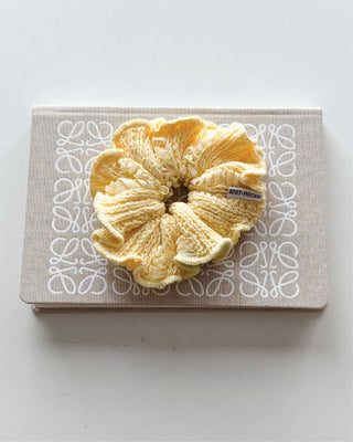 KNIT.PIECES Hair Scrunchies (random color)