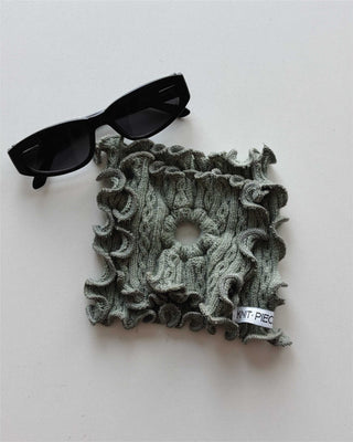 KNIT.PIECES Hair Scrunchies (random color)